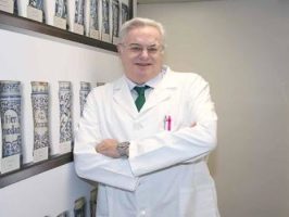 MIGUEL ÁNGEL GASTELURRUTIA: “BETI IZAN GARA OSO AKTIBOAK FARMAZIALARI KOMUNITARIOAREN EGINKIZUN ASISTENTZIALAREN DEFENTSAN”