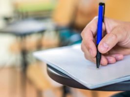 OSASUN SAILAK 165 PLAZA DEITU DITU MEDIKUENTZAT, 122 FARMAZIALARIENTZAT ETA 51 OSASUN-KUDEAKETARAKO