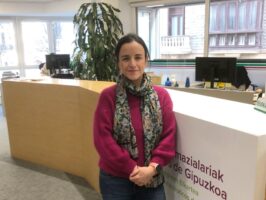 IKERKETA FARMAZEUTIKOAREN ALDEKO APUSTUA EGITEAREN GARRANTZIA