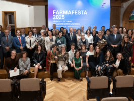 GFEOK GIPUZKOAKO 16 FARMAZIALARIEN IBILBIDEA ETA KONPROMISOA AITORTU DITU