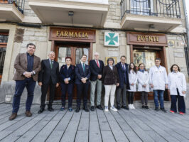 EL DEPARTAMENTO DE SALUD Y LOS COLEGIOS OFICIALES DE FARMACÉUTICOS DE EUSKADI REFUERZAN EL PAPEL ASISTENCIAL DE LA FARMACIA COMUNITARIA CONSOLIDANDO LOS PROGRAMAS DE ATENCIÓN FARMACÉUTICA