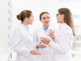 LA FARMACIA GUIPUZCOANA IMPULSA SU PAPEL ASISTENCIAL EN LA I JORNADA DE SPFA EN SAN SEBASTIÁN